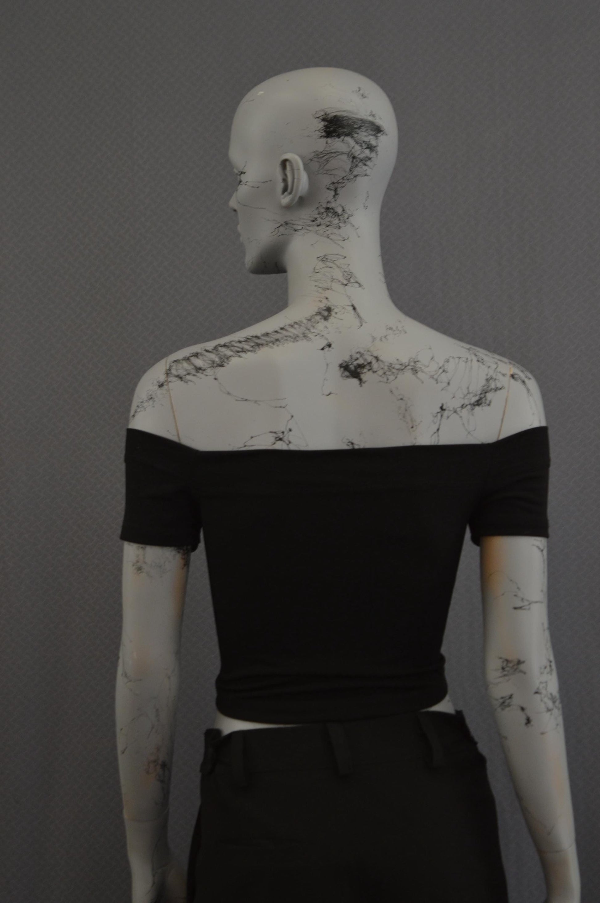 Urban Soho Low Shoulder Crop Top