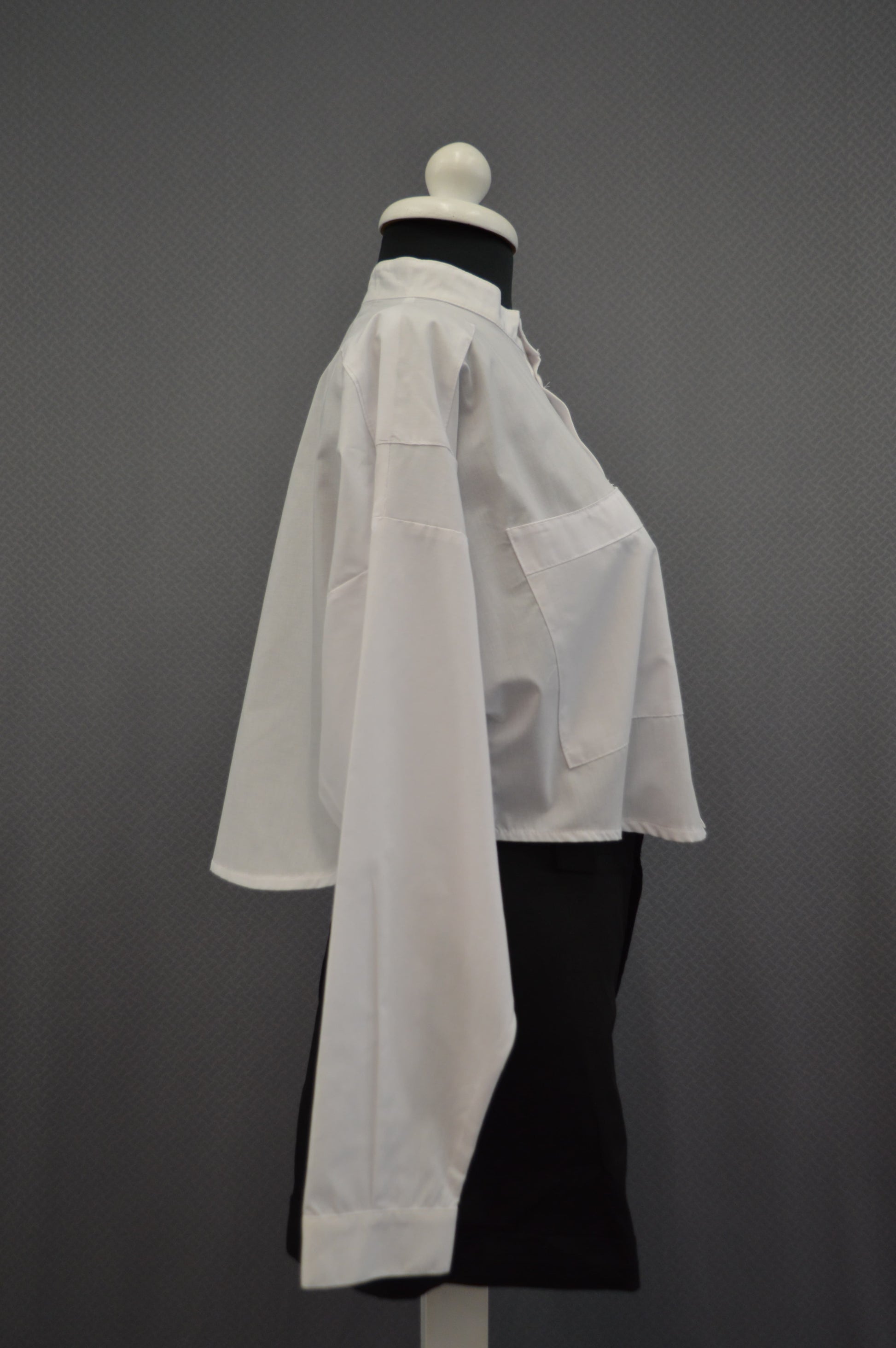 Johatsu Crop Shirt
